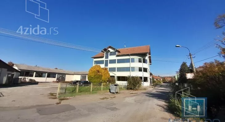 Poslovni prostor | 4zida