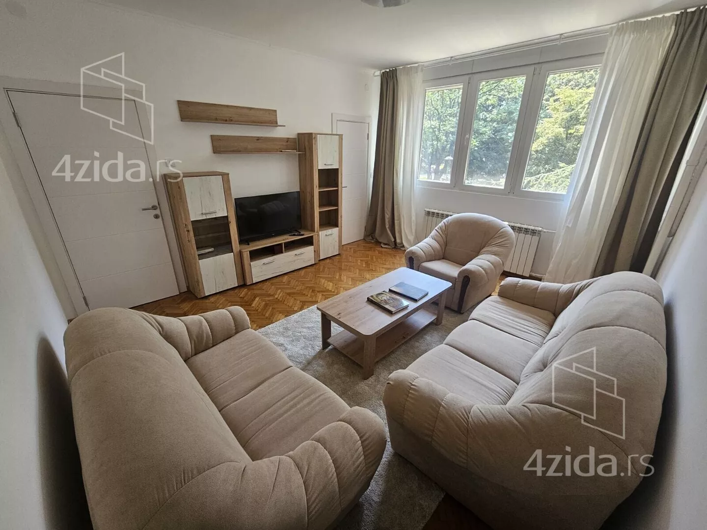 Trosoban stan | 4zida