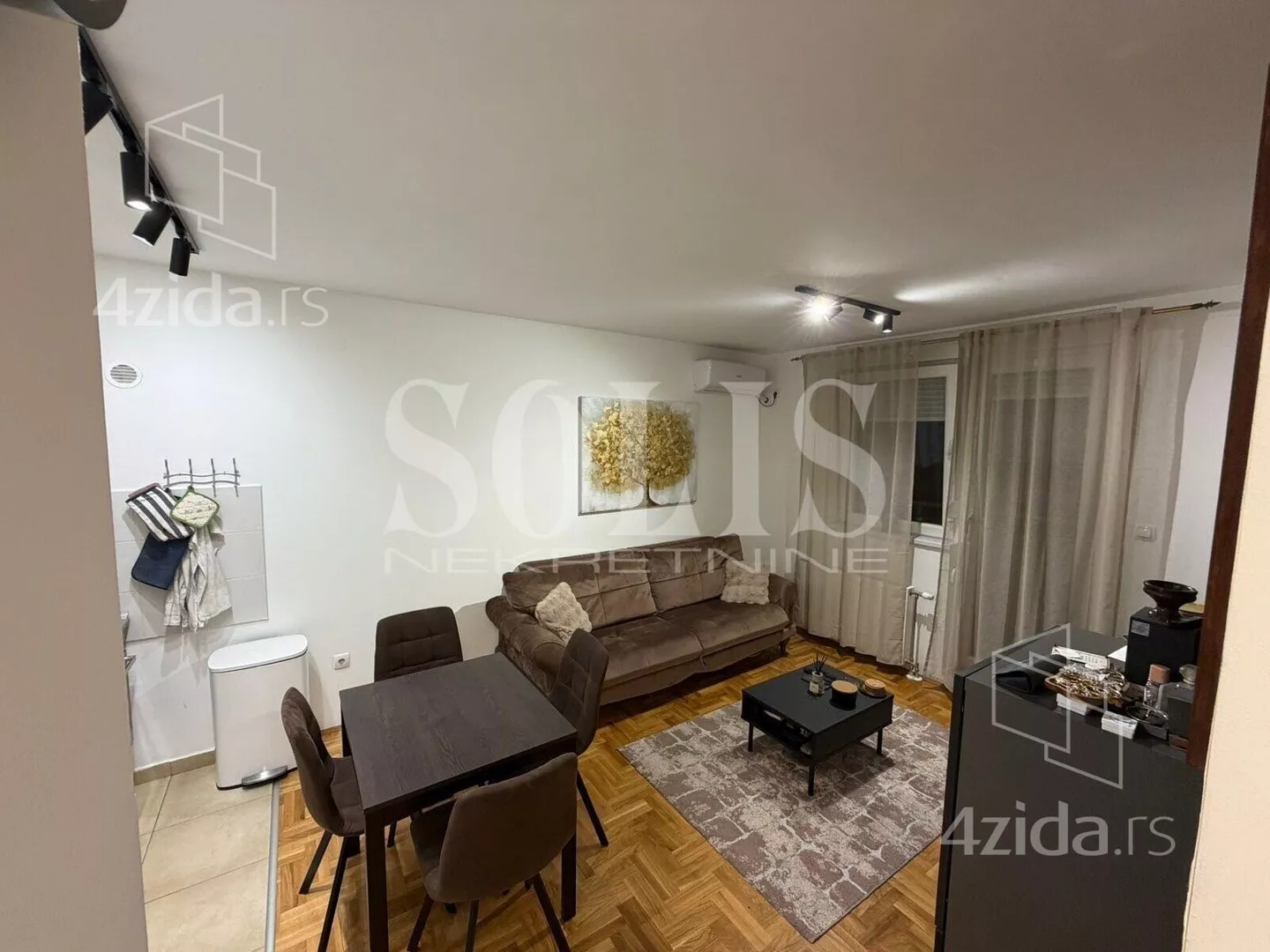 Jednoiposoban stan | 4zida