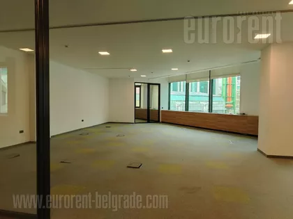 SAVA CENTAR | 4zida.rs
