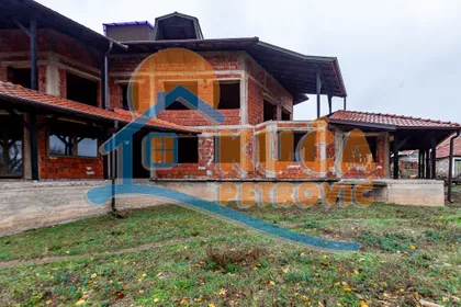 Rujnička | 4zida.rs