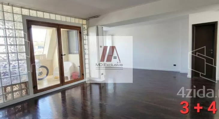 Četvoroiposoban stan | 4zida