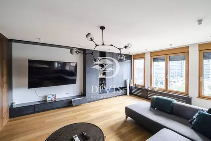 Tadije Sondermajera | 4zida.rs