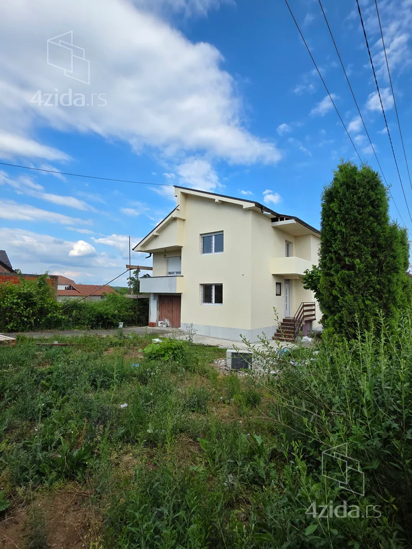 3-etažna kuća | 4zida