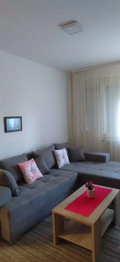 Atinska 17 | 4zida.rs