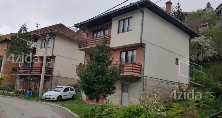 Kuća | 4zida