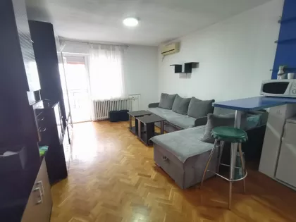 Stari Grad | 4zida.rs