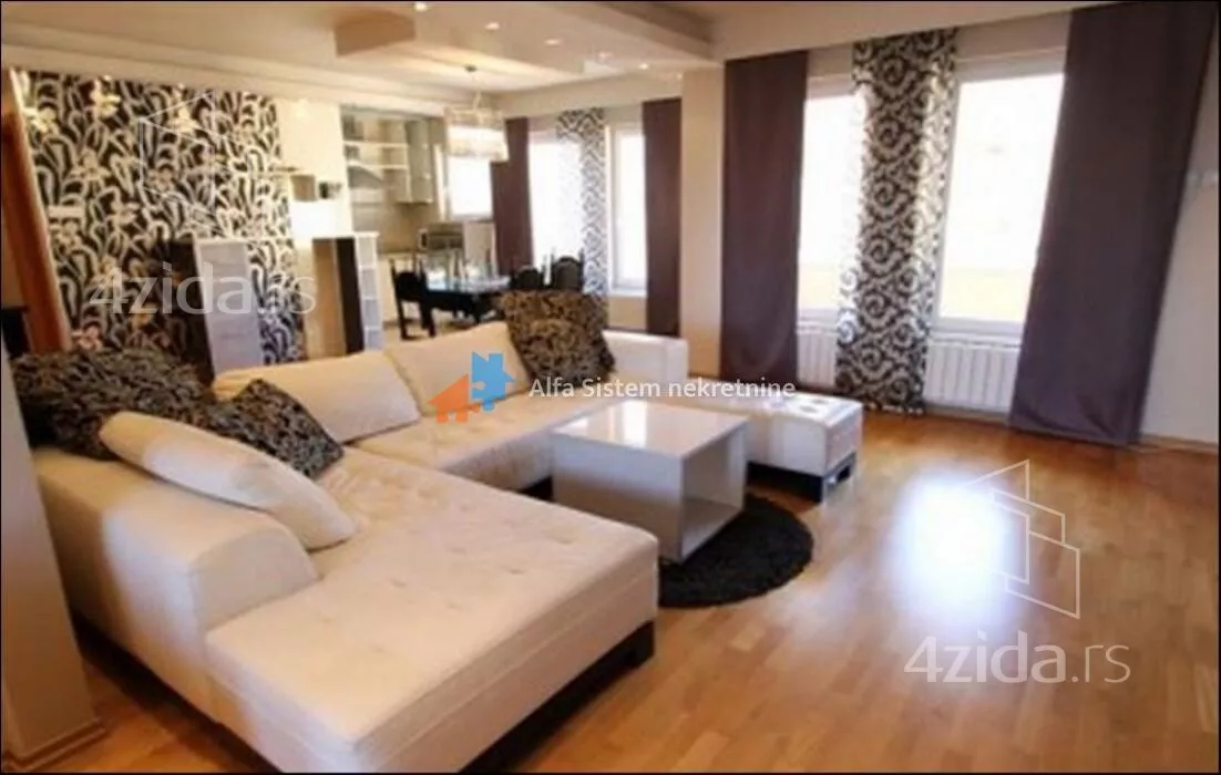 Troiposoban stan | 4zida