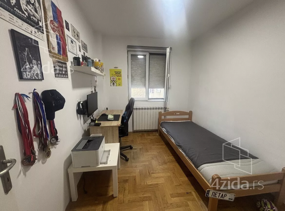 Troiposoban stan | 4zida