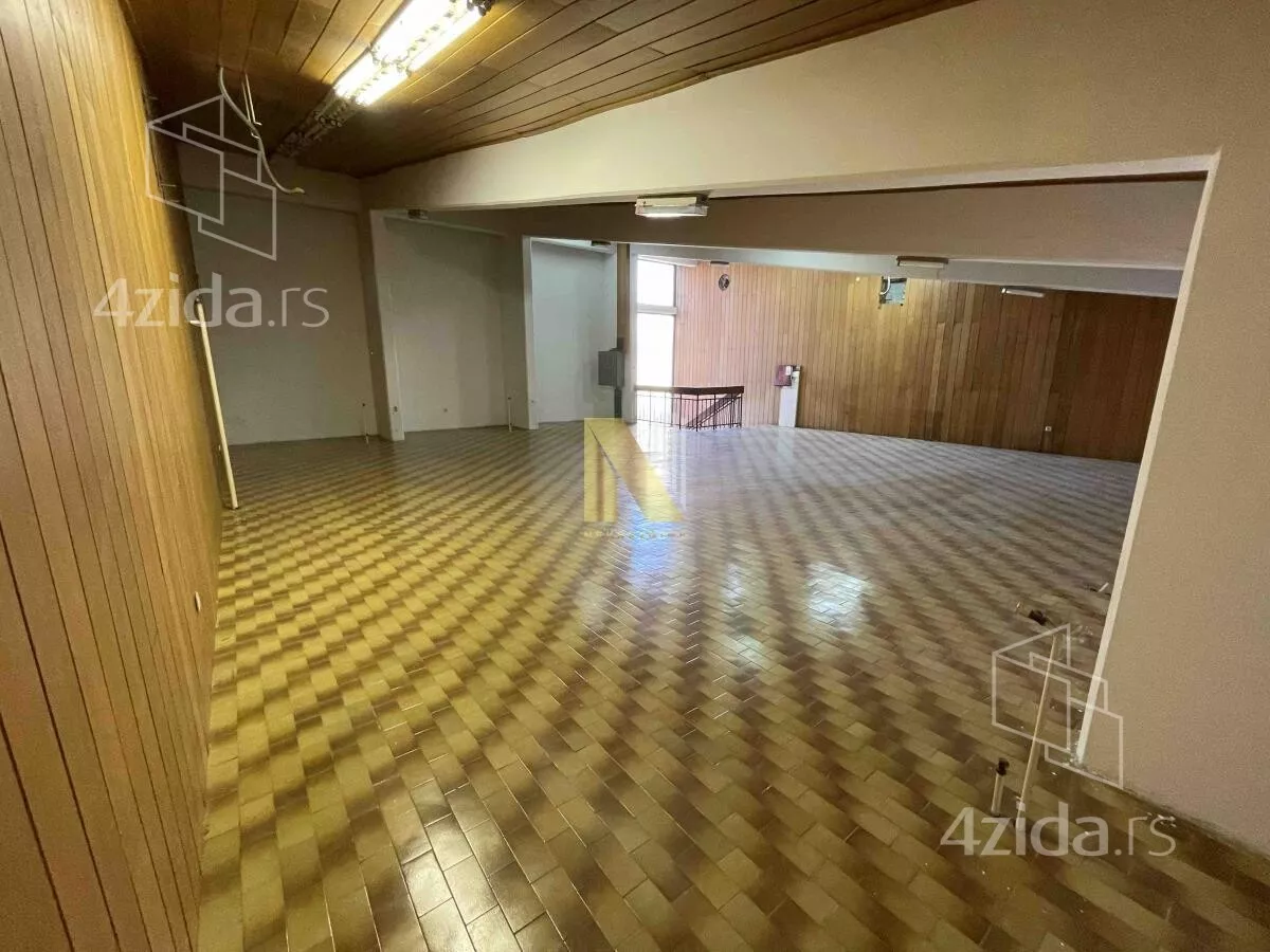 Poslovni prostor | 4zida