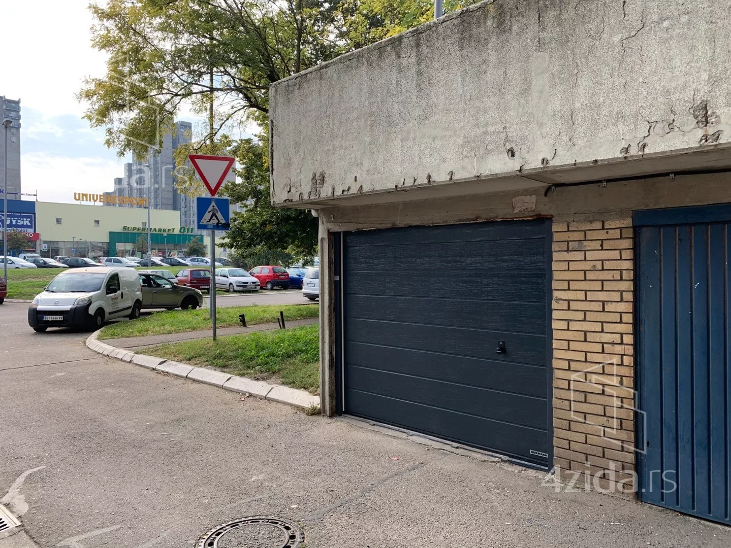 Garaža | 4zida