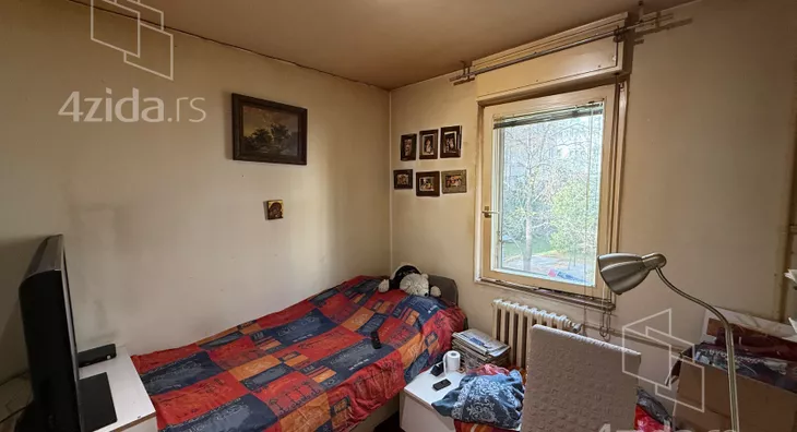 Četvoroiposoban stan | 4zida