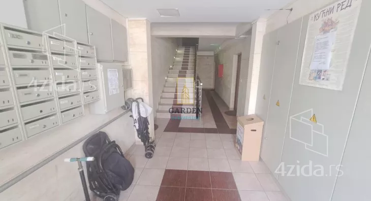 Dvoiposoban stan | 4zida