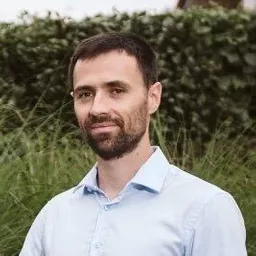Milan Topalov avatar