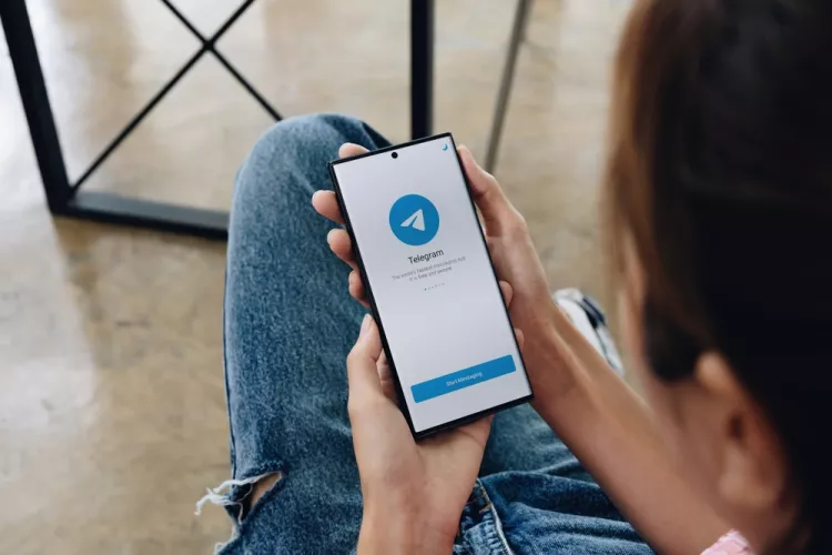 Oglas je tek objavljen, a ja sam već zvao: pokrenite Telegram bot | 4zida.rs