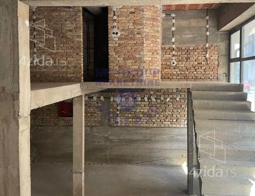 Lokal | 4zida