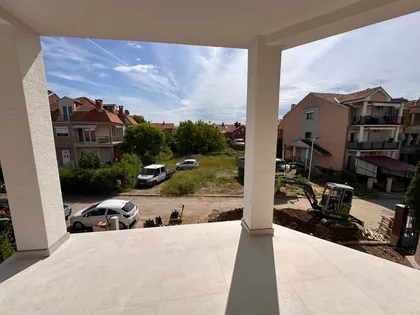 Bulevar Medijana | 4zida.rs