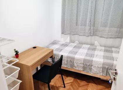 Nikšićka 6 | 4zida.rs