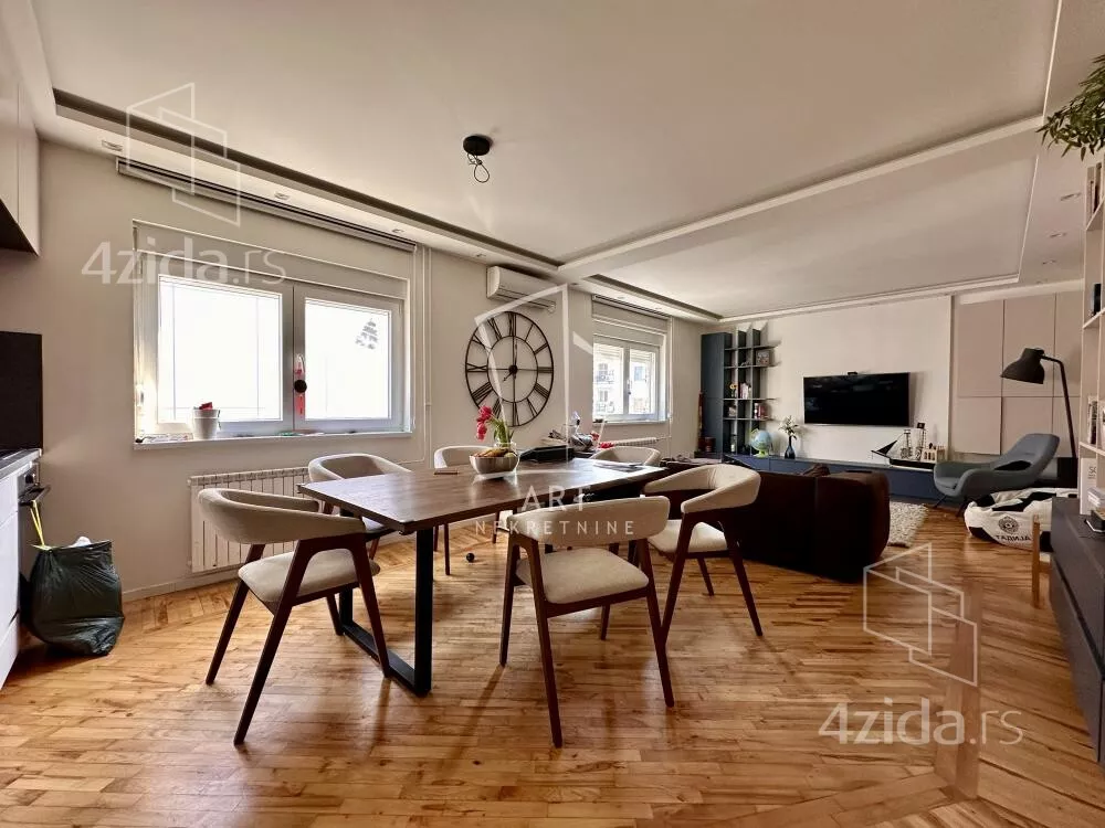 Šestosoban stan | 4zida