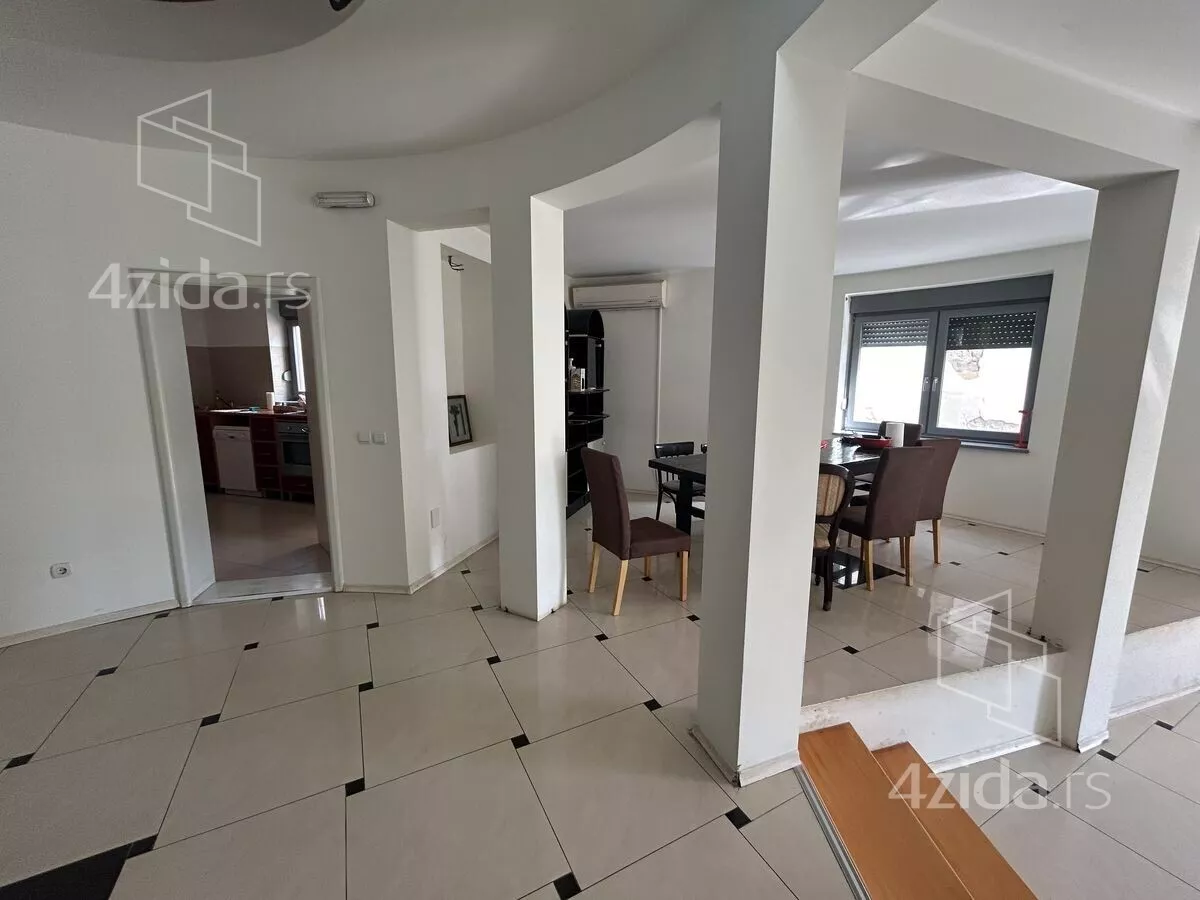 3-etažna kuća | 4zida