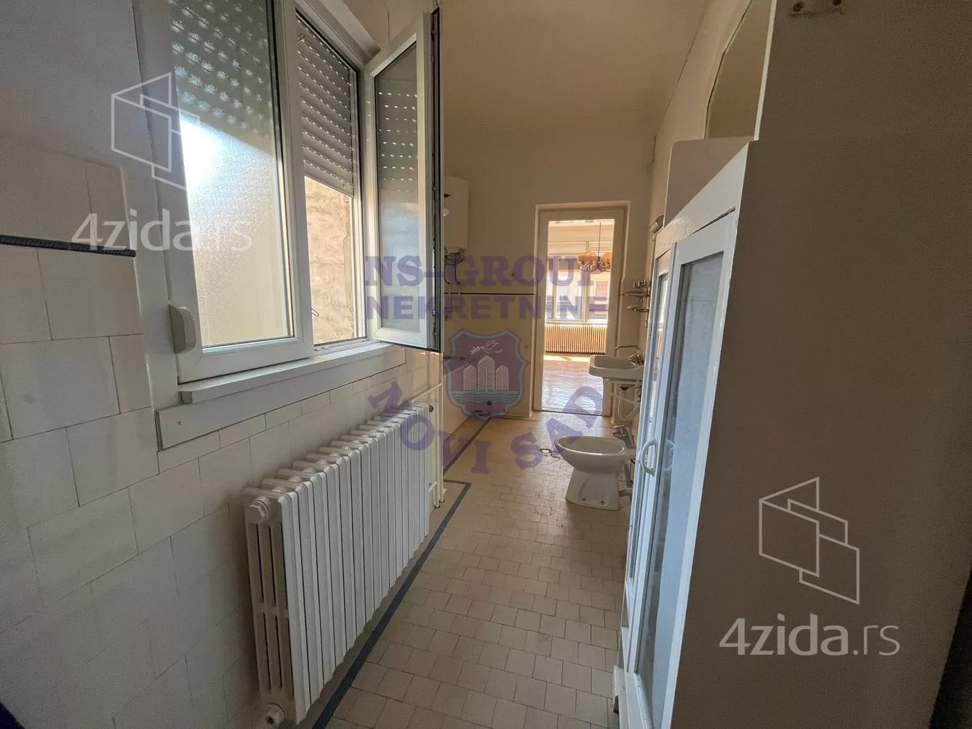 Troiposoban stan | 4zida