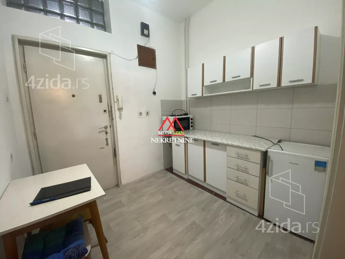 Garsonjera | 4zida