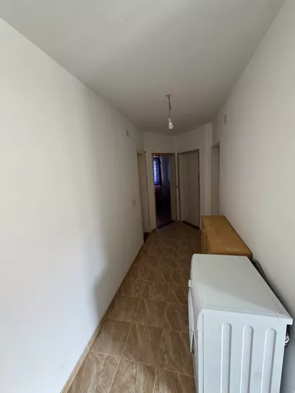 27. Oktobar | 4zida.rs