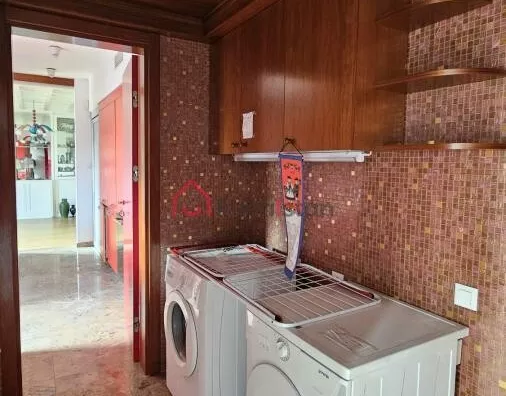 Sedmosoban stan | 4zida