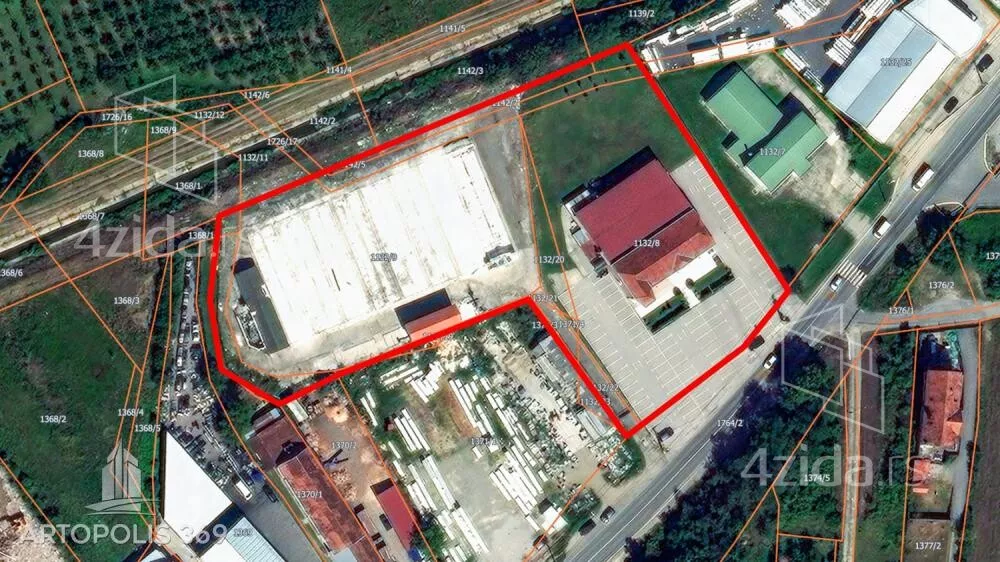 Poslovna zgrada | 4zida