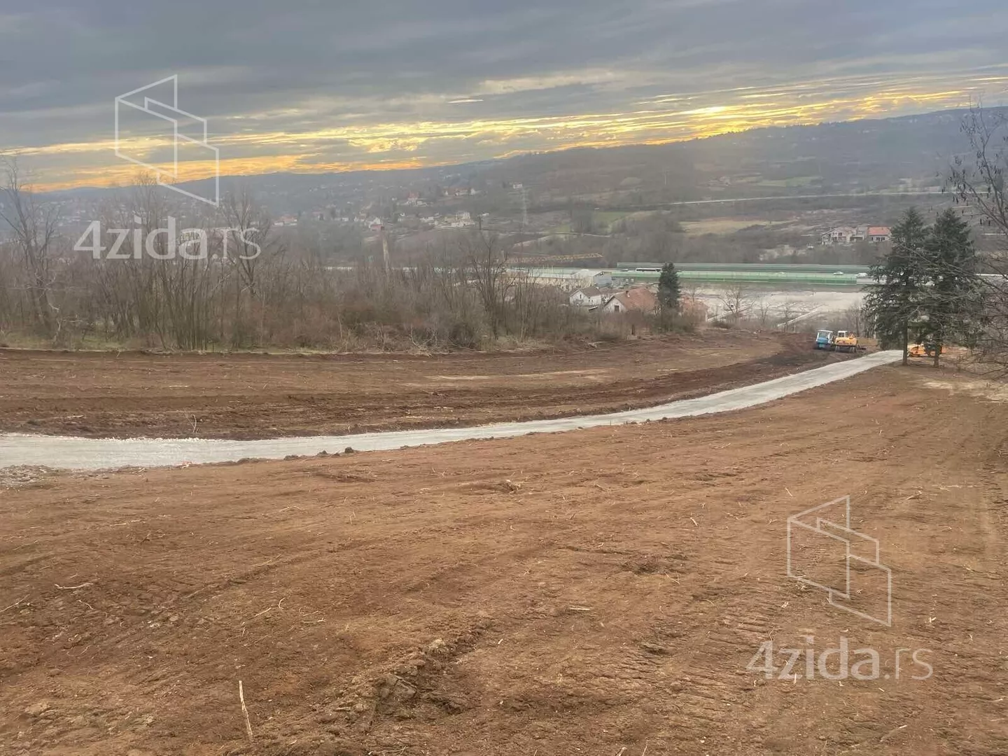 Građevinsko zemljište | 4zida