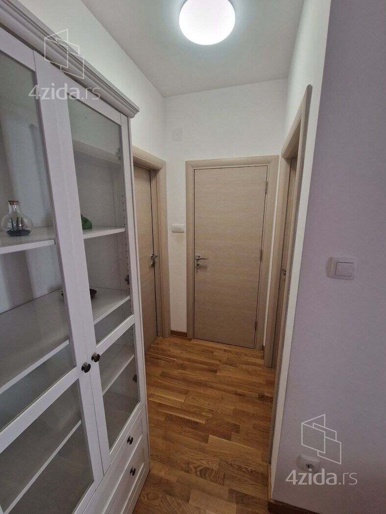 Stara Pazova - Više