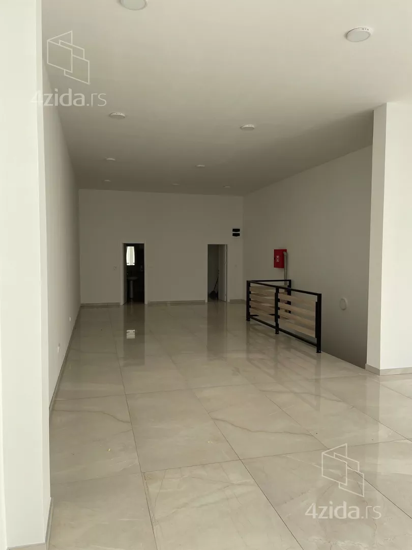 Lokal | 4zida