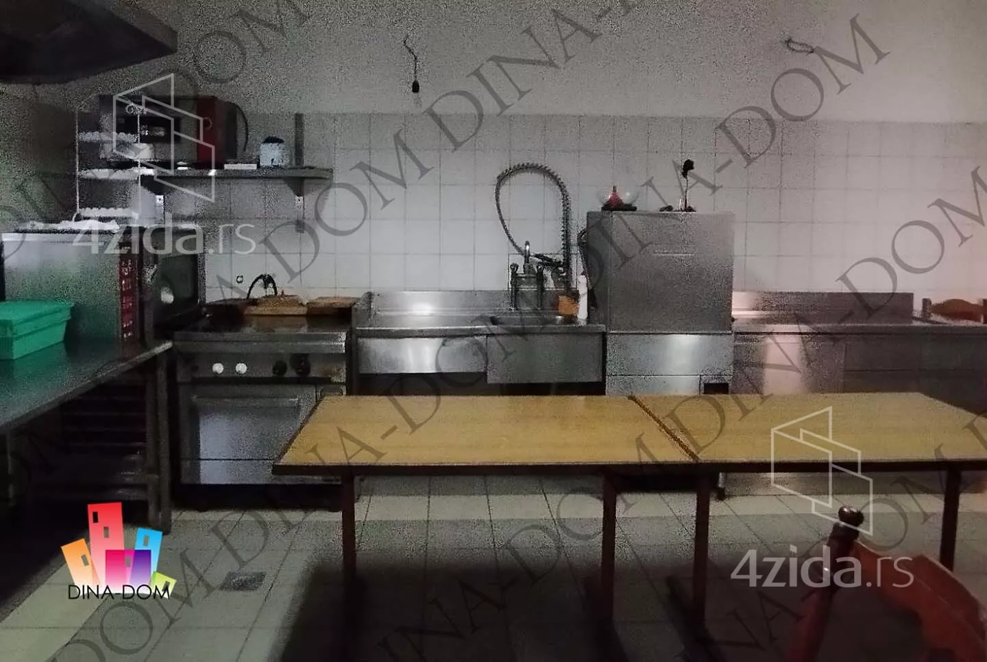 Poslovni prostor | 4zida
