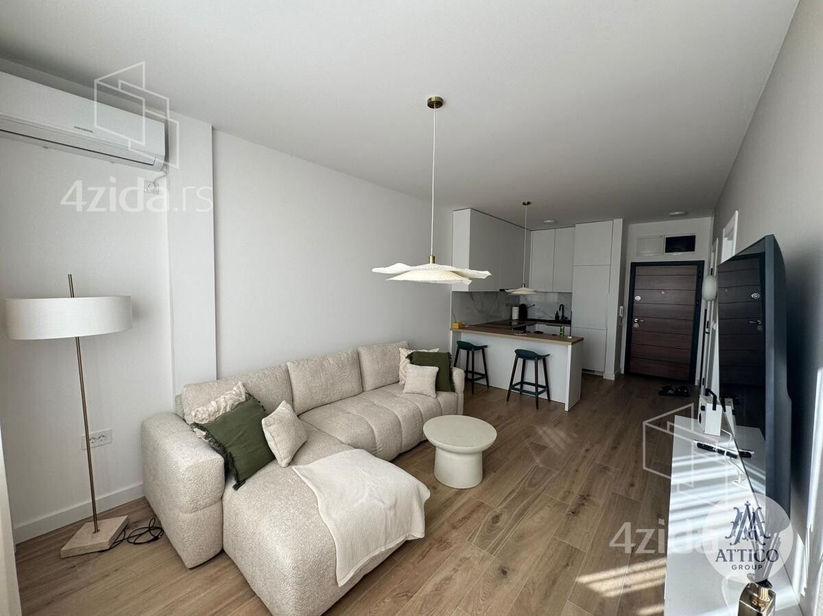 полуторакомнатная квартира в аренду, Телеп, 600€, 40m² — фото