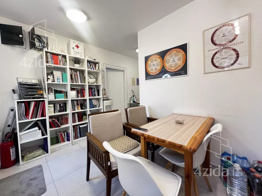 Poslovni prostor | 4zida