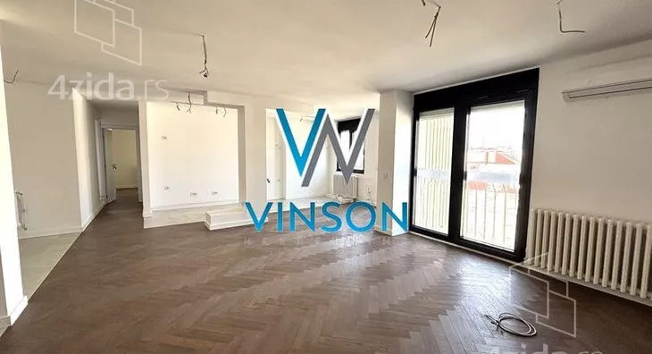 Četvoroiposoban stan | 4zida