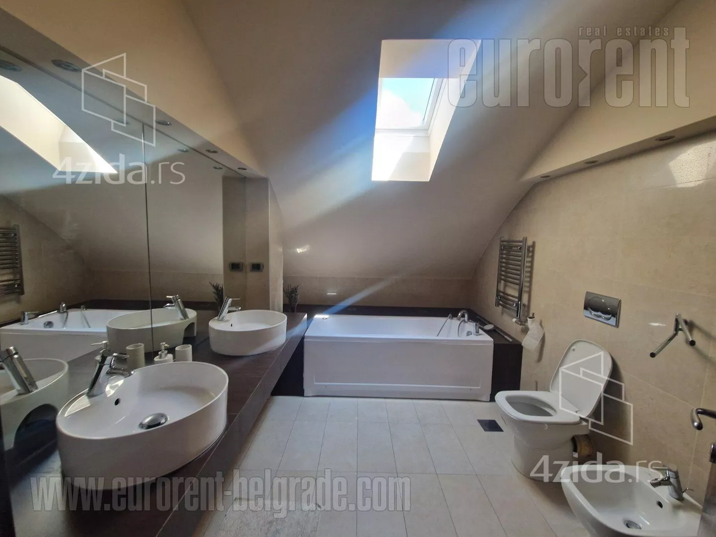 Petosoban stan | 4zida