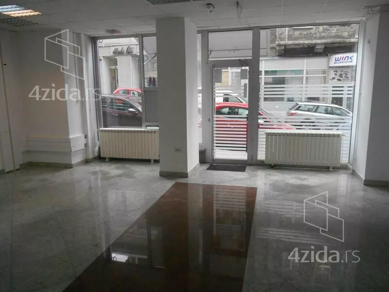 Lokal | 4zida