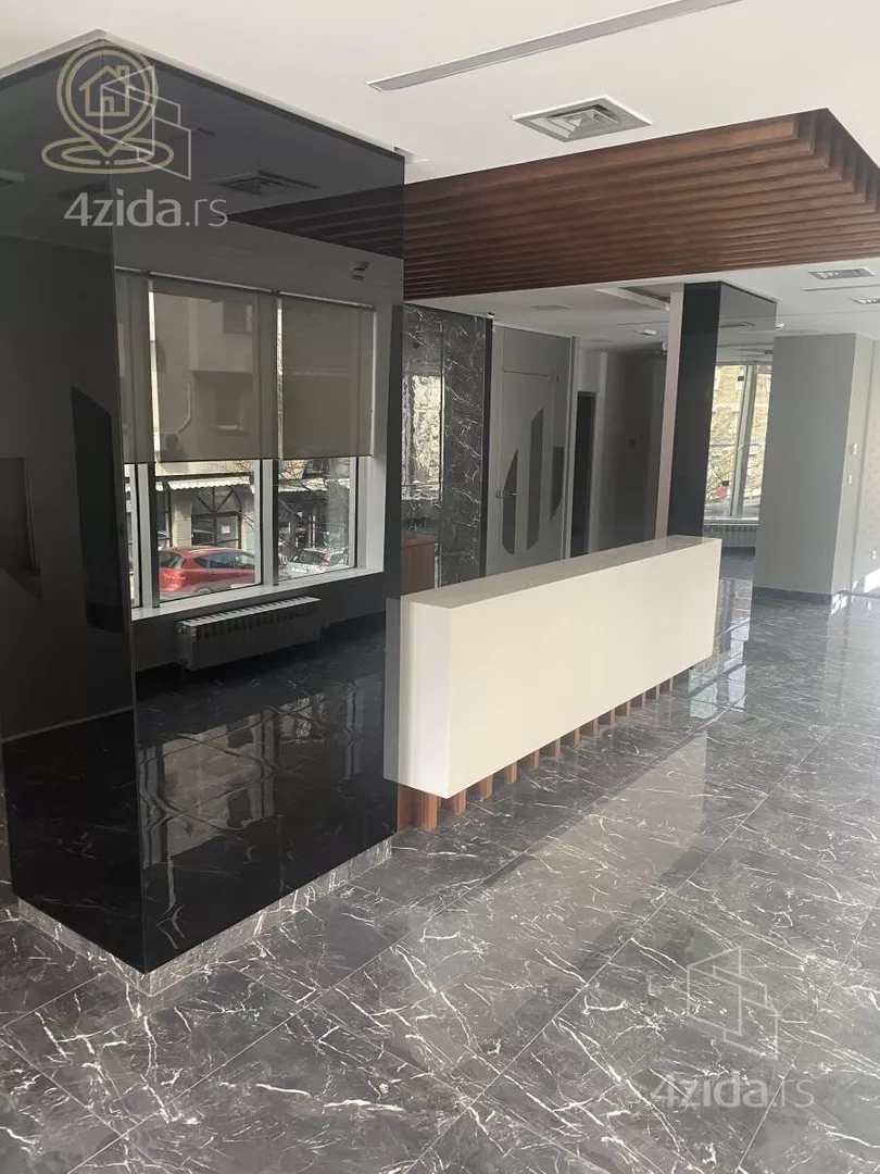 Poslovni prostor | 4zida