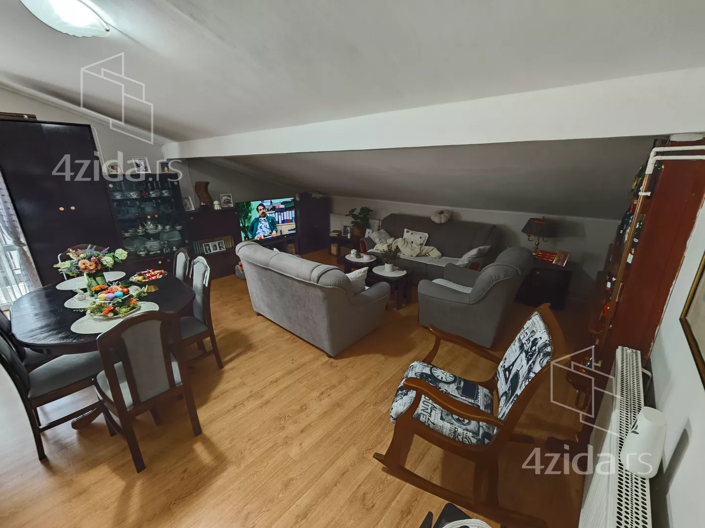 Dvoiposoban stan | 4zida