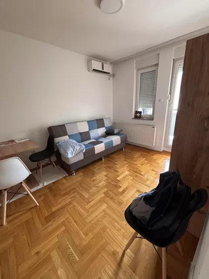 Janka Veselinovića | 4zida.rs