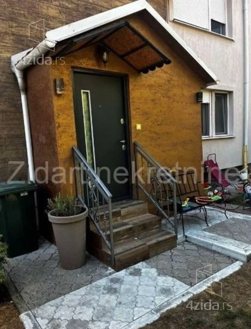 Petosoban stan | 4zida