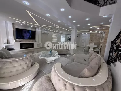 Stojana Pačova | 4zida.rs