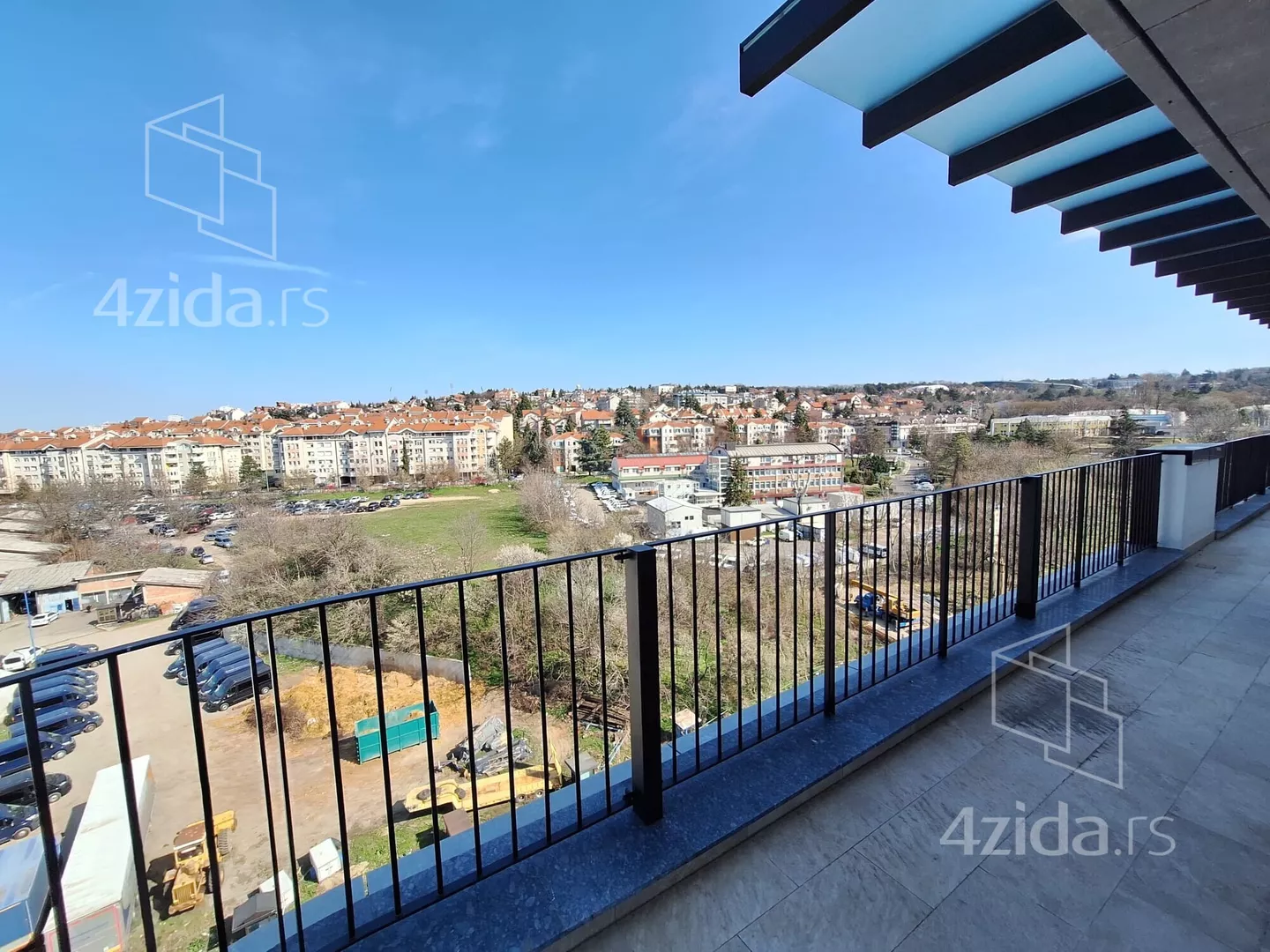 Četvorosoban stan | 4zida