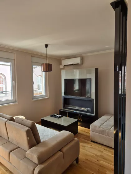 Sarajlijina 3 | 4zida.rs