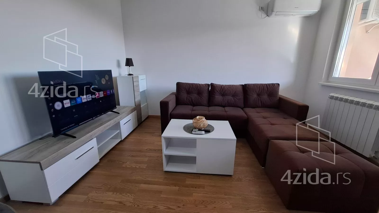 Jednoiposoban stan | 4zida