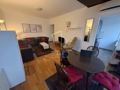 Karla Lukača | 4zida.rs