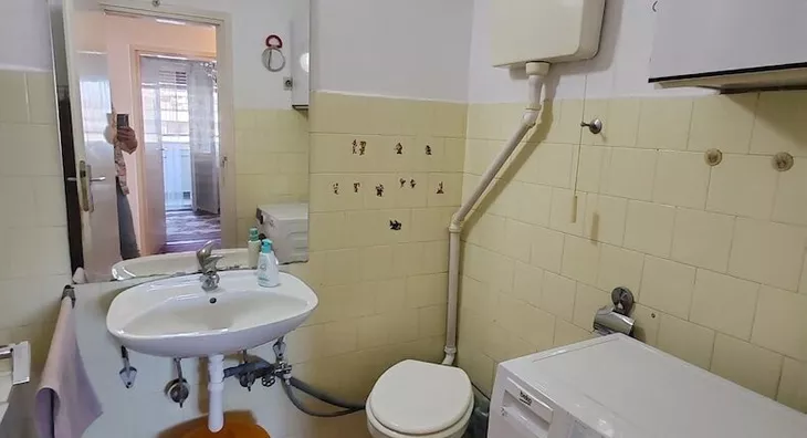Četvoroiposoban stan | 4zida