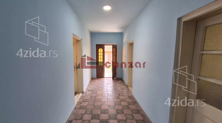 Продается 1-этажный дом, Bajmok, 47.000€, 185m² — фото