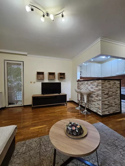 Autokomanda | 4zida.rs